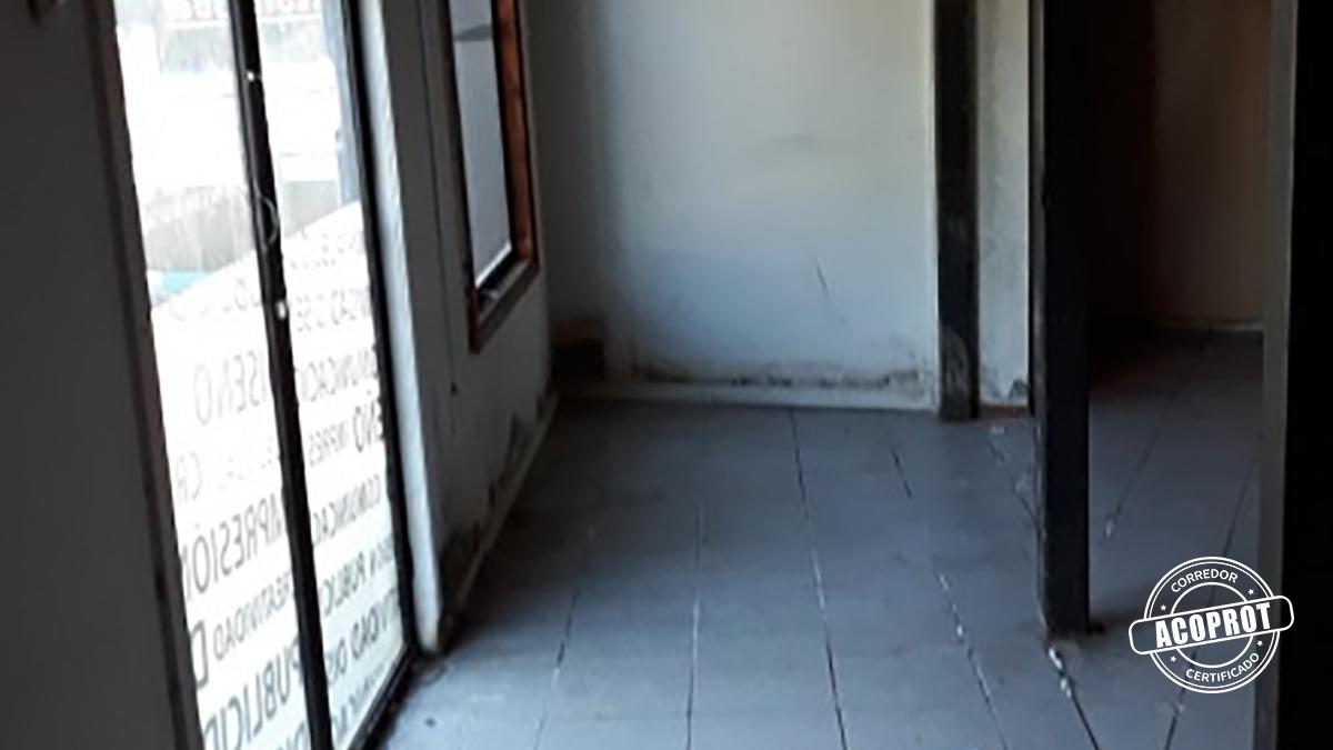 LOCAL COMERCIAL CAUPOLICAN