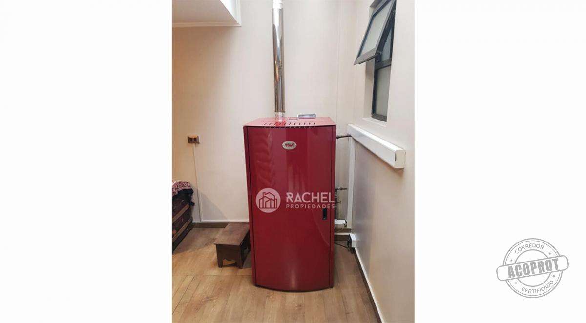 SE VENDE PRECIOSA Y AMPLIA CASA REMODELADA EN BARRIO INGLES