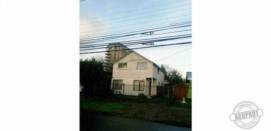SE VENDE GRAN CASA CON 8 DORMITORIOS EN CALLE INGLATERRA
