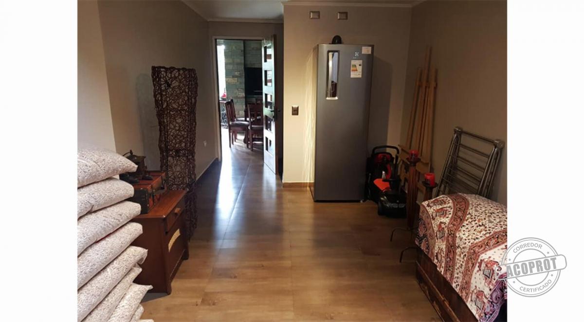 SE VENDE PRECIOSA Y AMPLIA CASA REMODELADA EN BARRIO INGLES