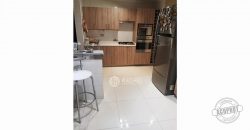 SE VENDE PRECIOSA Y AMPLIA CASA REMODELADA EN BARRIO INGLES