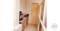 SE VENDE CONSULTA MEDICA EQUIPADA/PUERTAS CERRADA