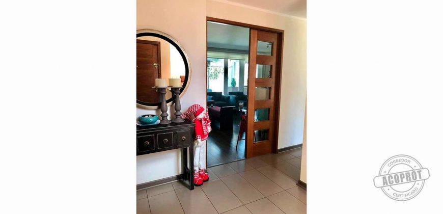 SE VENDE PRECIOSA CASA MEDITARRANEA EN CONDOMINIO CERRADO