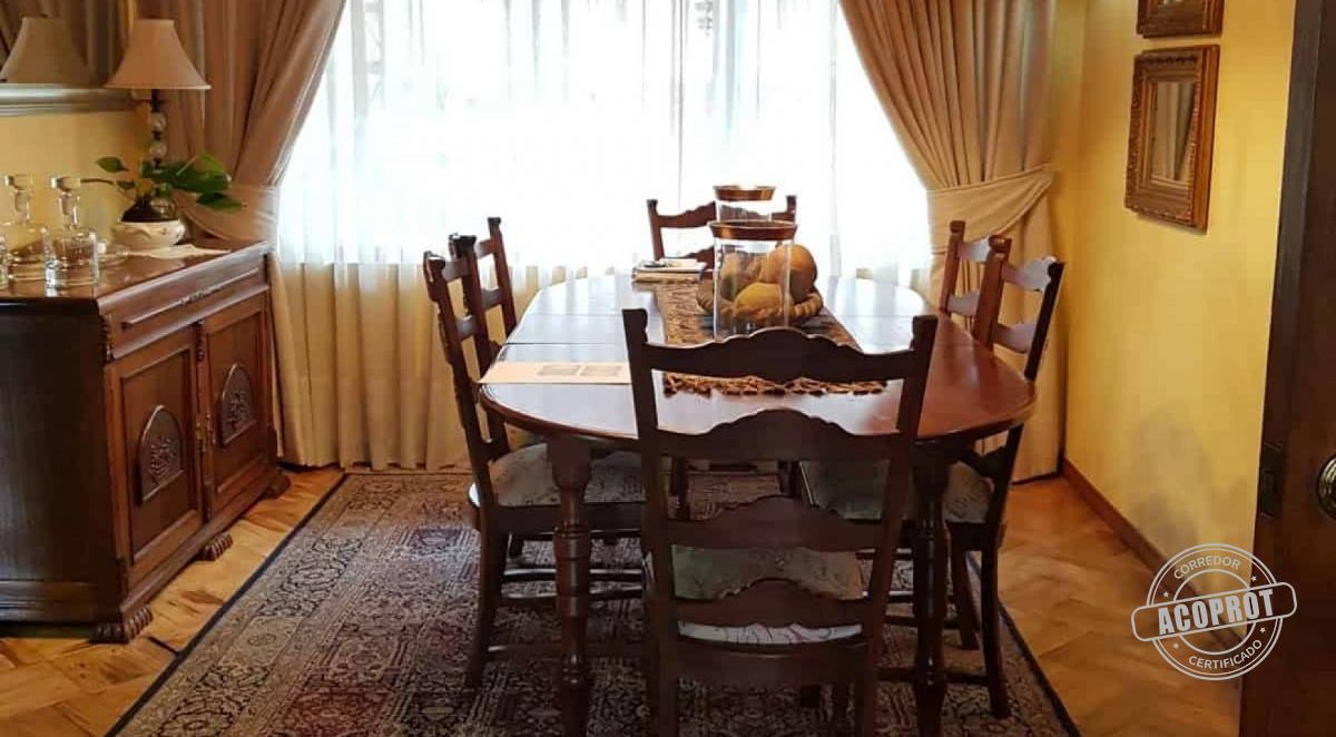 Se Vende Casa 4B 2B Amplia Calle Francia, Temuco