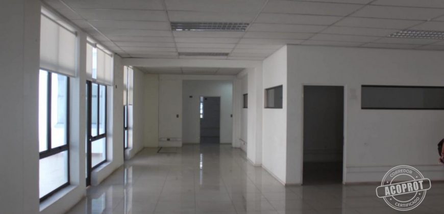 Se Arrienda Gran Edificio Institucional