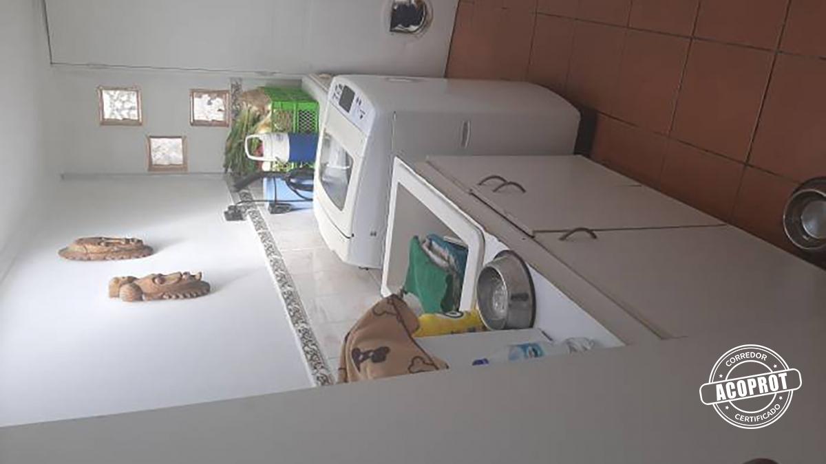 VENTA CASA EN LAS DELICIAS