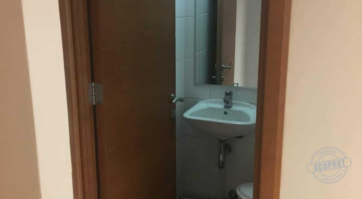 RACHEL PROPIEDADES PROPIEDADES OFICINA SE ARRIENDA GRAN Y ESPACIOSA OFICINA EN EDIFICIO PRAT, CENTRO DE TEMUCO Se Arrienda Gran y Espaciosa Oficina en Edificio Prat, Centro de Temuco
