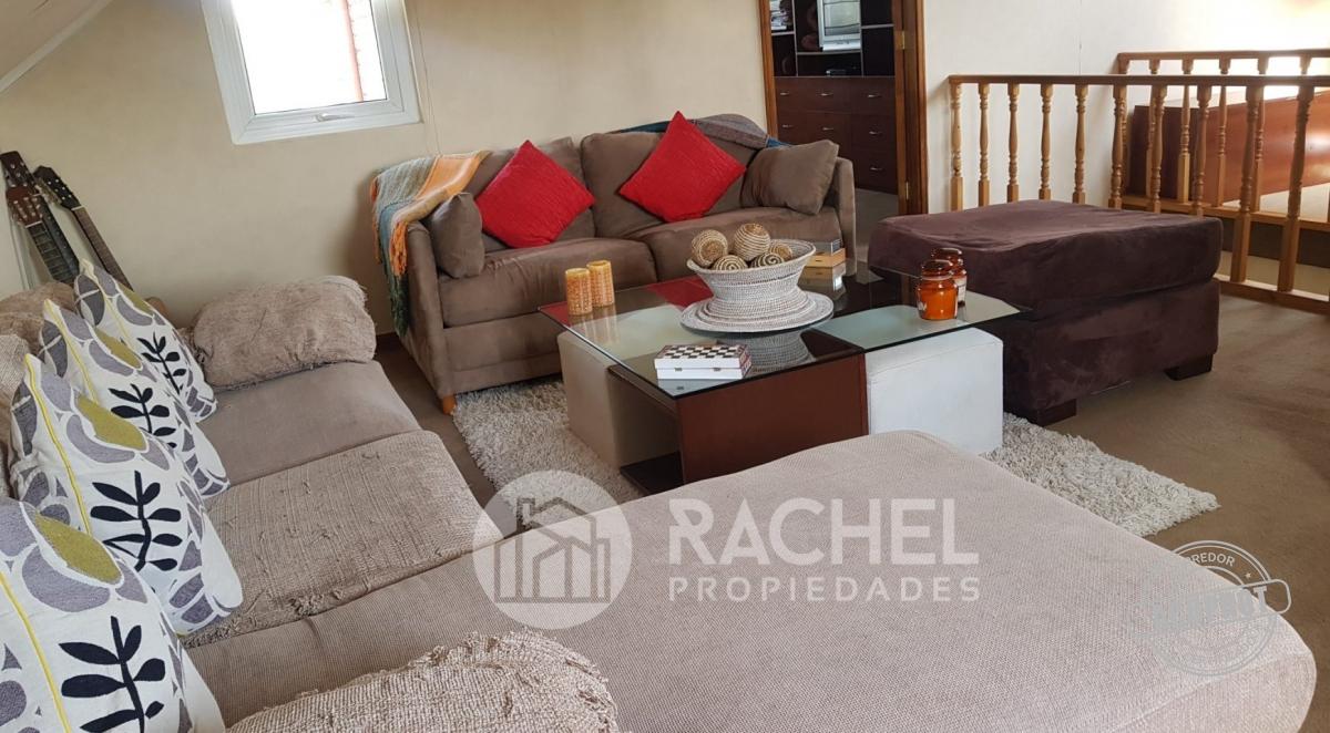 SE VENDE CASA con QUINCHO EN BARRIO INGLES