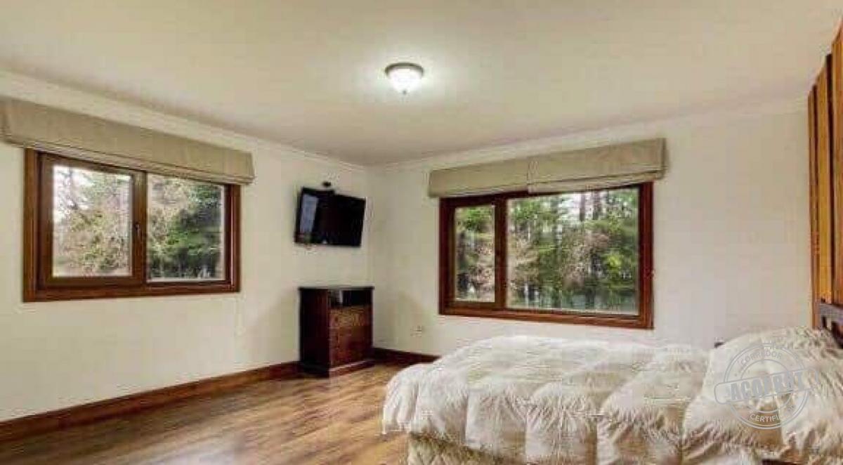 Venta de Casa con 6d en Condominio y acceso a Lago Villarrica