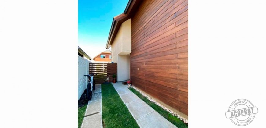 SE VENDE LUMINOSA CASA EN CONDOMINIO