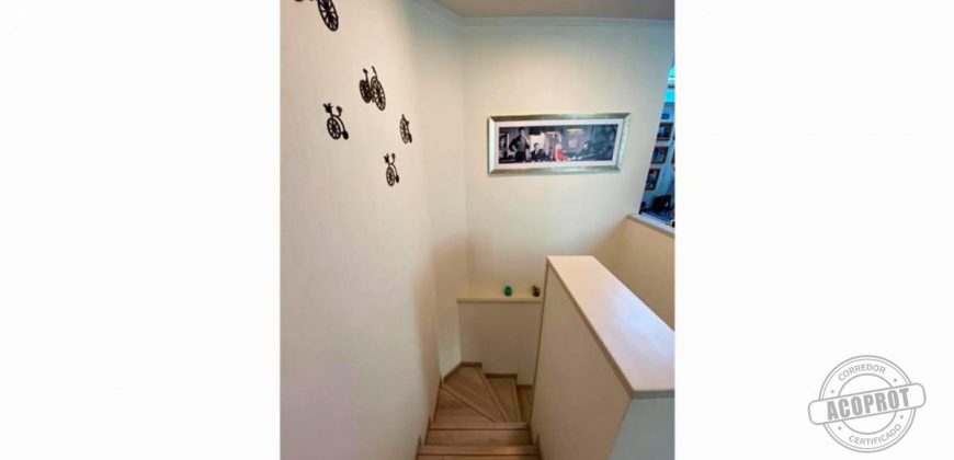 SE VENDE LUMINOSA CASA EN CONDOMINIO