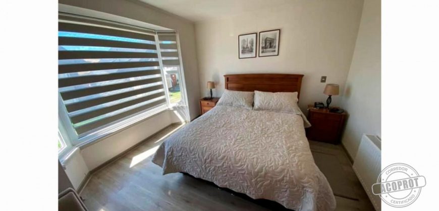 SE VENDE LUMINOSA CASA EN CONDOMINIO