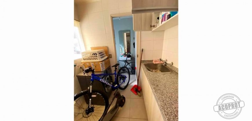 SE VENDE LUMINOSA CASA EN CONDOMINIO
