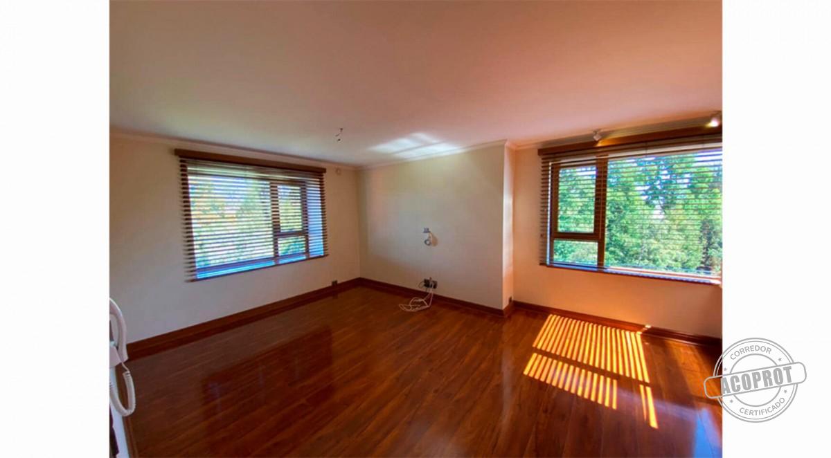 SE VENDE HERMOSO DEPTO COMPLETAMENTE REMODELADO EN EDIFICIO BRANDENBURG