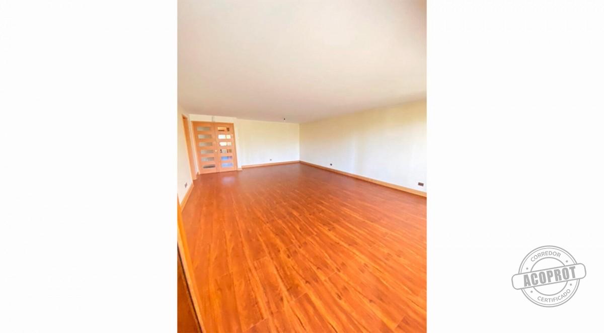 SE VENDE HERMOSO DEPTO COMPLETAMENTE REMODELADO EN EDIFICIO BRANDENBURG