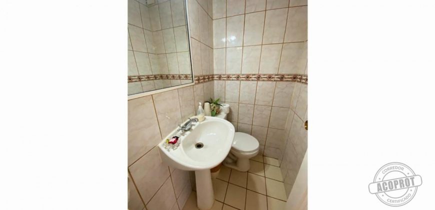 SE VENDE HERMOSA CASA EN CONDOMINIO SECTOR VALLE DE ALCALA