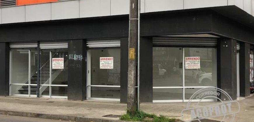 MODERNO Y AMPLIO LOCAL COMERCIAL
