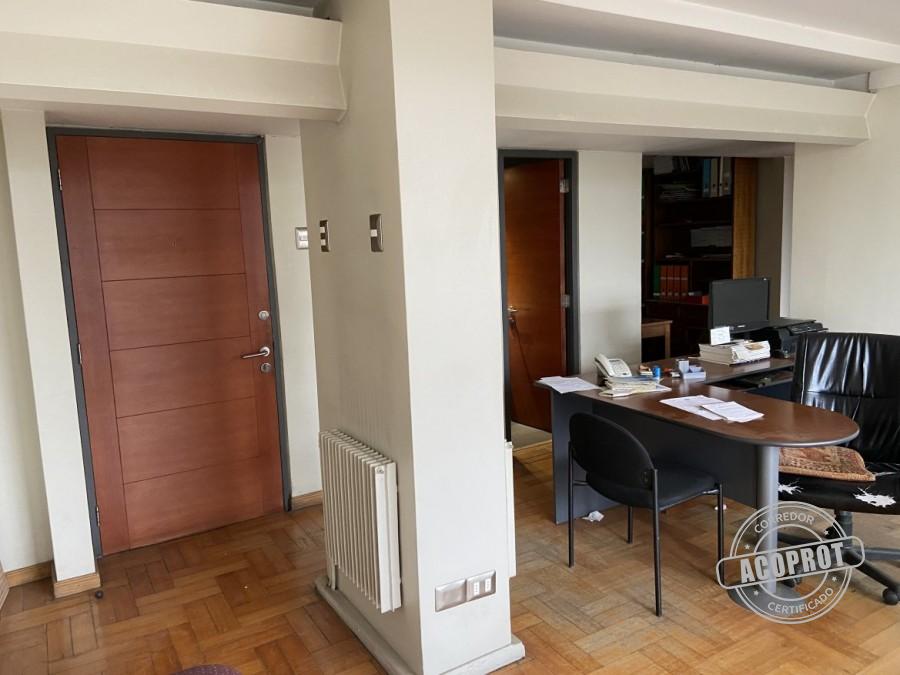 VENDEMOS AMPLIA OFICINA FRENTE A PLAZA CENTRO DE TEMUCO $185.000.000