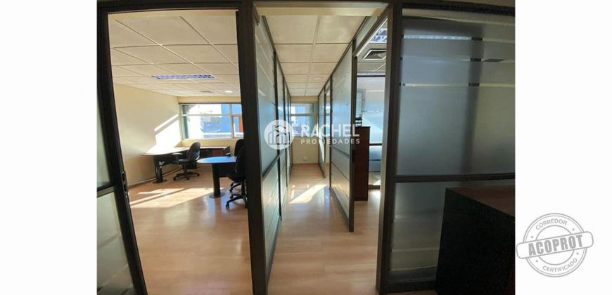 SE ARRIENDA AMPLIA OFICINA PLENO CENTRO DE TEMUCO