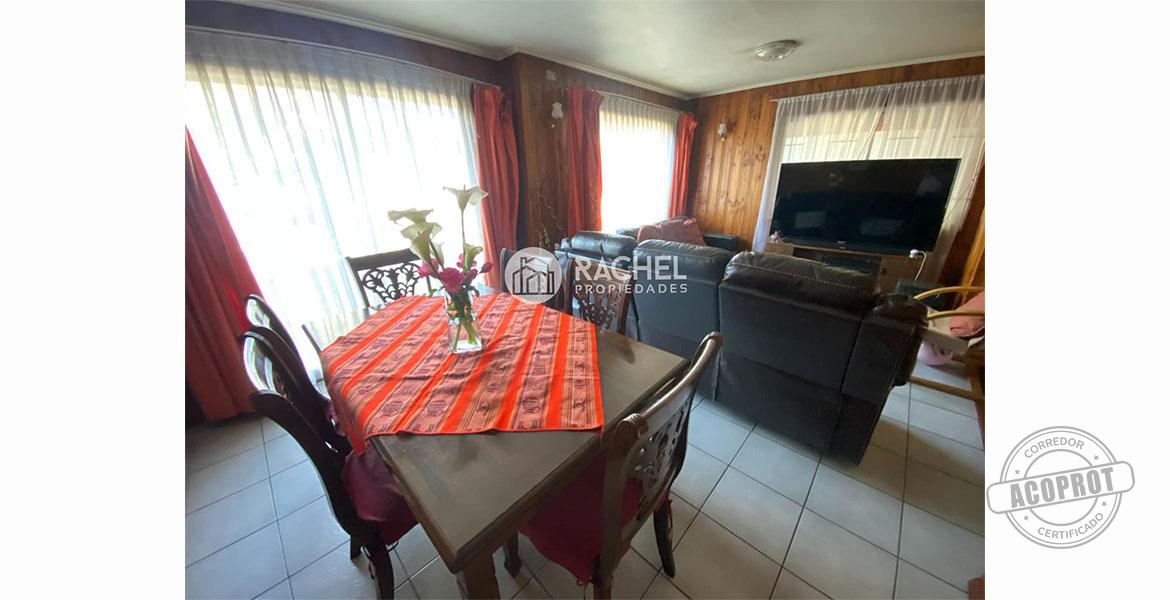 SE VENDE CASA CON GRAN TERRENO AVDA SAN MARTÍN