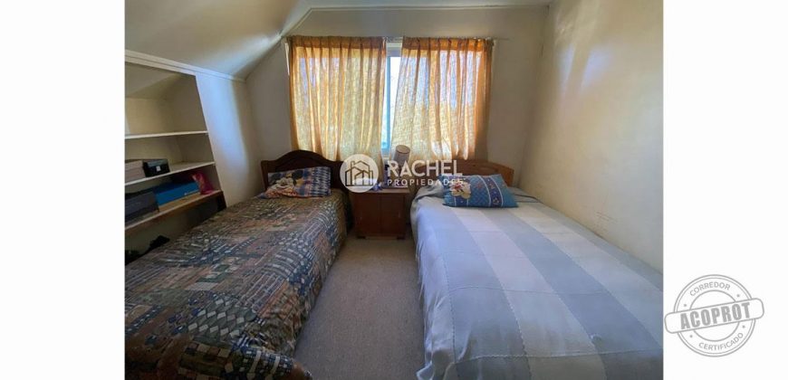 SE VENDE CASA CON GRAN TERRENO AVDA SAN MARTÍN