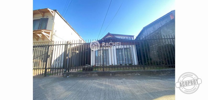 SE VENDE CASA CON GRAN TERRENO AVDA SAN MARTÍN