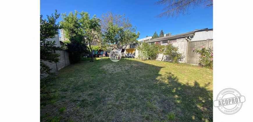 SE VENDE CASA CON GRAN TERRENO AVDA SAN MARTÍN