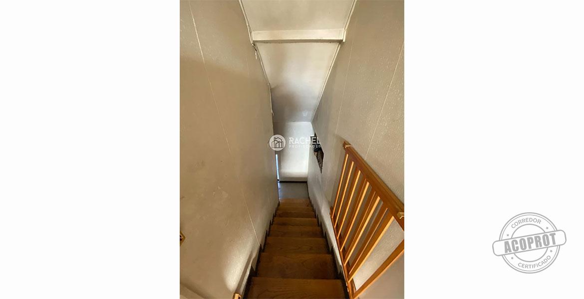 SE VENDE CASA CON GRAN TERRENO AVDA SAN MARTÍN