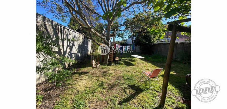 SE VENDE CASA CON GRAN TERRENO AVDA SAN MARTÍN