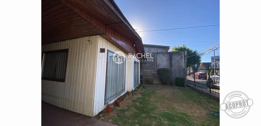 SE VENDE CASA CON GRAN TERRENO AVDA SAN MARTÍN