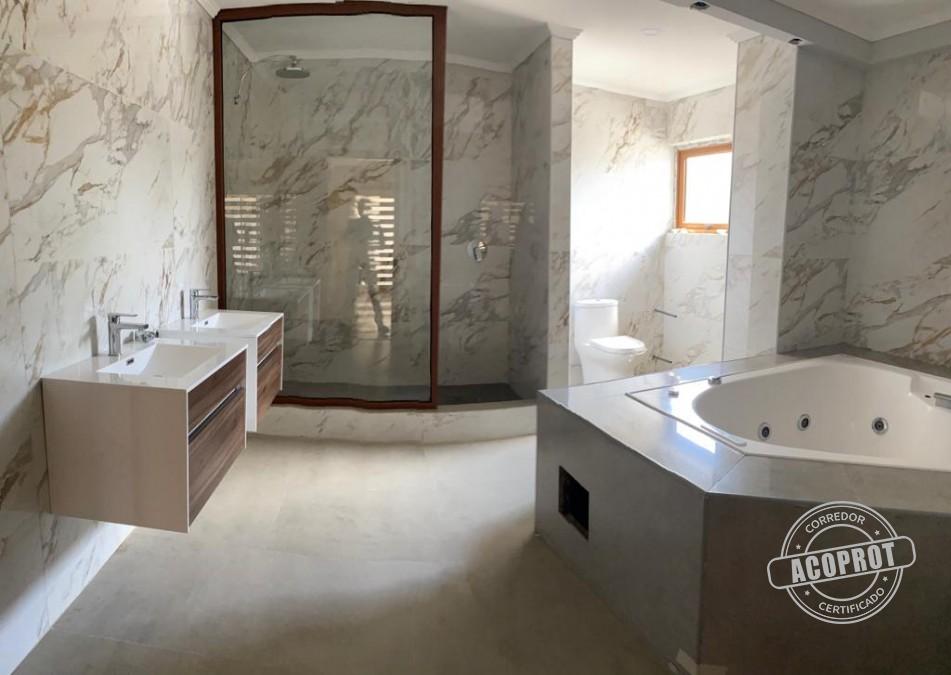 SE VENDE CASA CERCANO A AVENIDA ALEMANIA