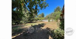SE VENDE ACOGEDORA Y APACIBLE CASA-QUINTA