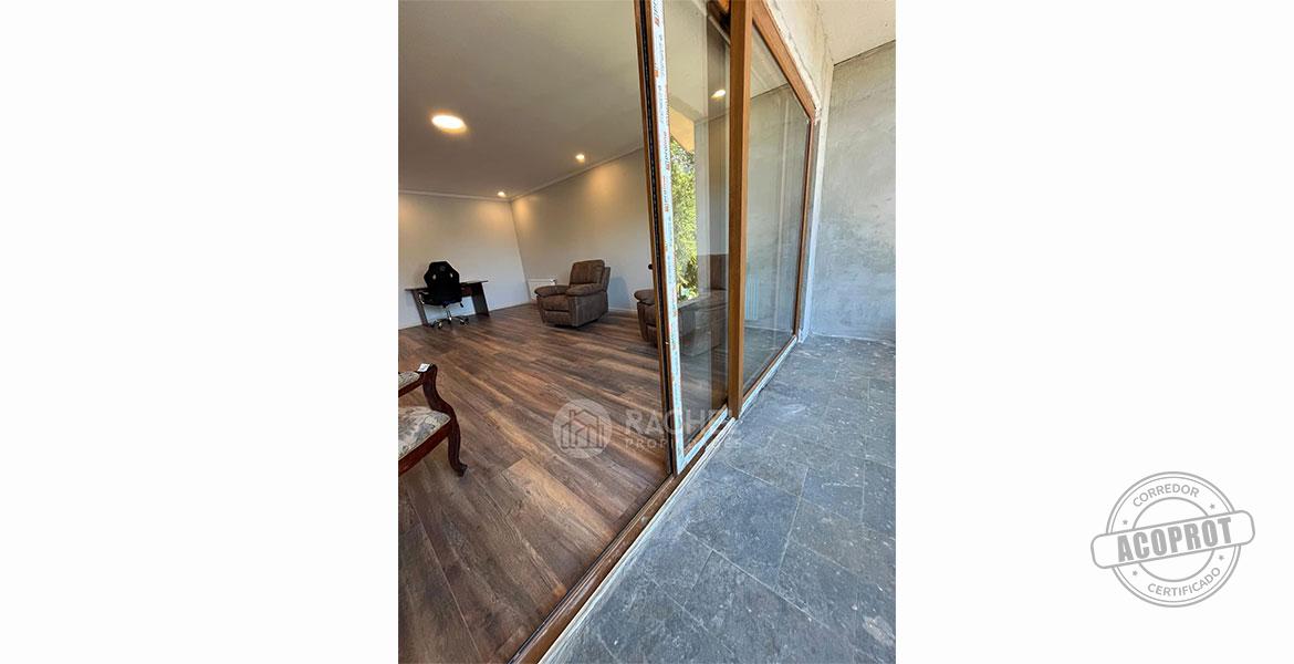 SE VENDE AMPLIA CASA RECIÉN CONSTRUIDA