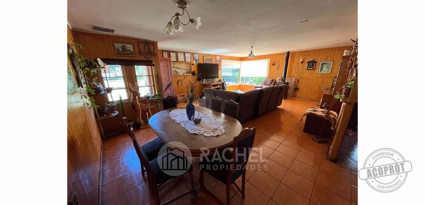 SE VENDE ACOGEDORA Y APACIBLE CASA-QUINTA
