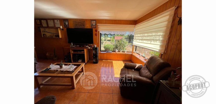 SE VENDE ACOGEDORA Y APACIBLE CASA-QUINTA