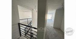SE ARRIENDA LOCAL COMERCIAL NUEVO EN EDIFICIO 2 K
