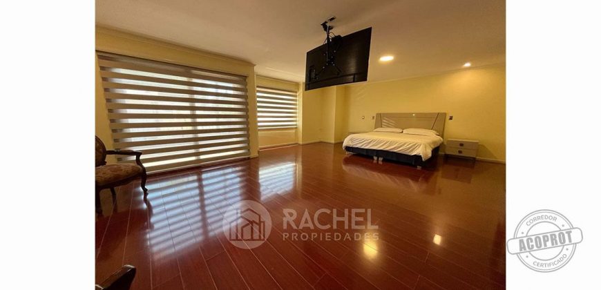 SE VENDE AMPLIA CASA RECIÉN CONSTRUIDA