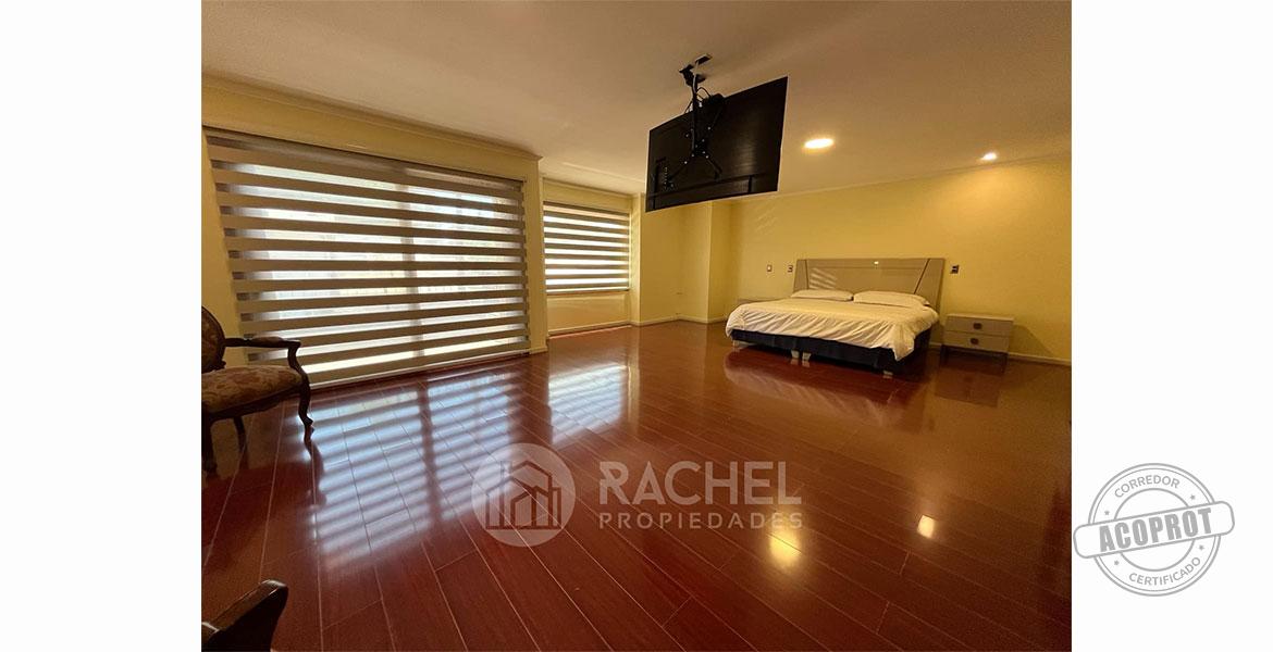 SE VENDE AMPLIA CASA RECIÉN CONSTRUIDA