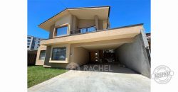 SE VENDE AMPLIA CASA RECIÉN CONSTRUIDA