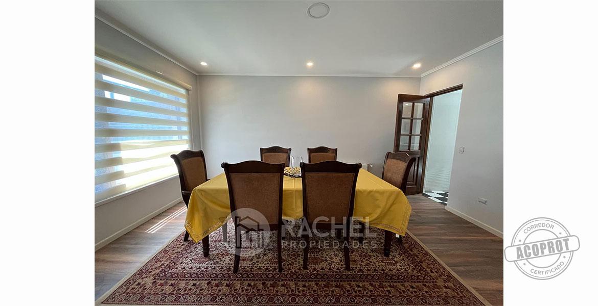 SE VENDE AMPLIA CASA RECIÉN CONSTRUIDA