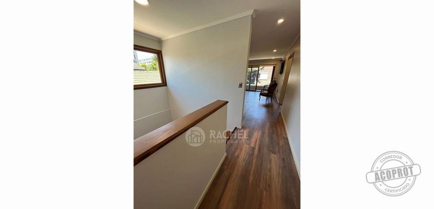 SE VENDE AMPLIA CASA RECIÉN CONSTRUIDA
