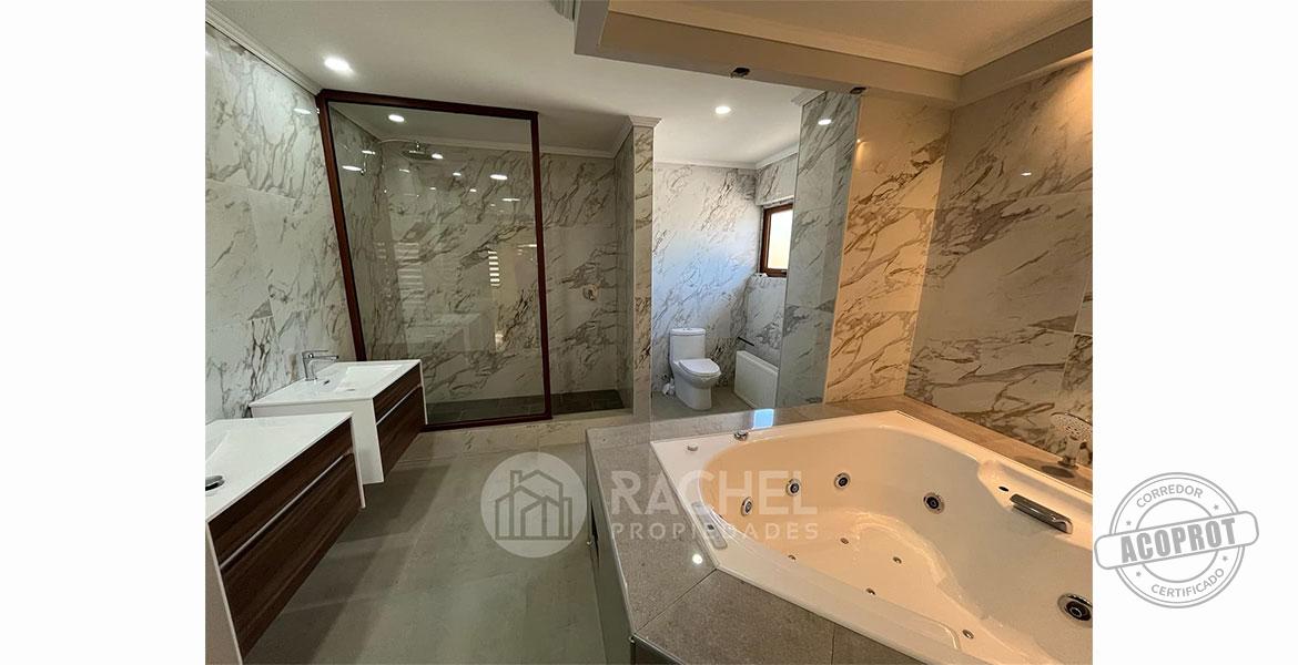 SE VENDE AMPLIA CASA RECIÉN CONSTRUIDA