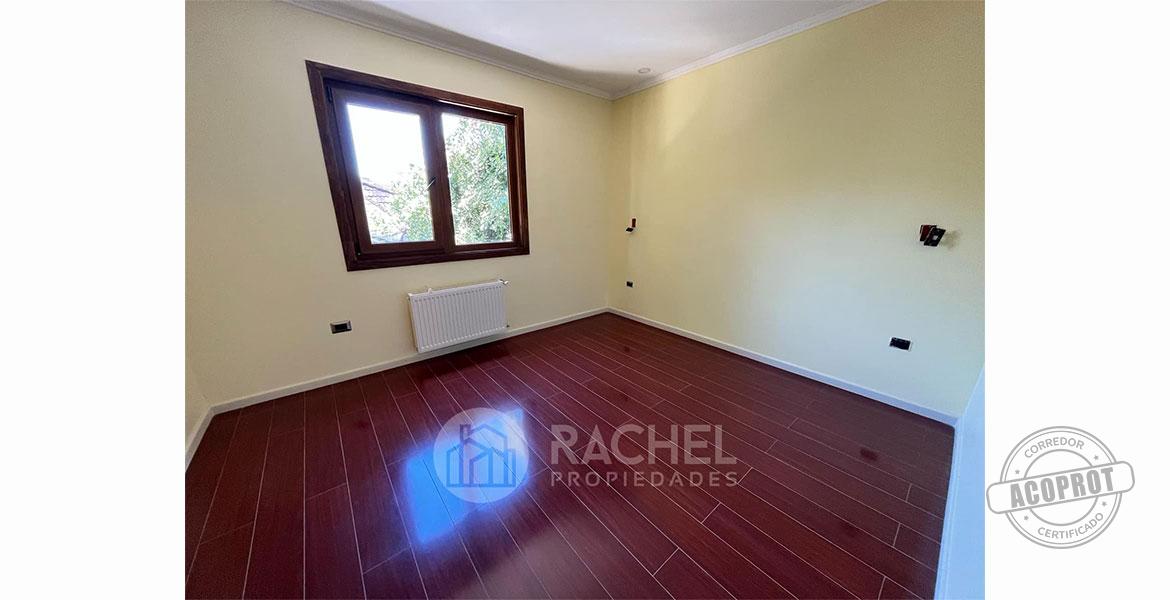 SE VENDE AMPLIA CASA RECIÉN CONSTRUIDA