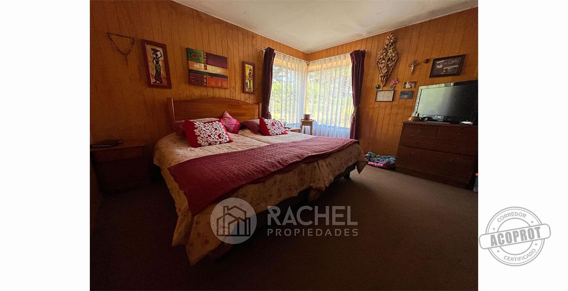 SE VENDE ACOGEDORA Y APACIBLE CASA-QUINTA