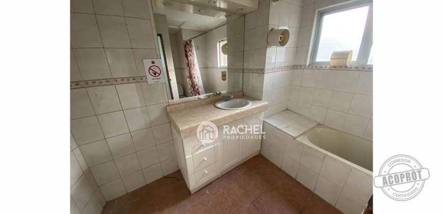 SE VENDE PROPIEDAD RECIÉN REMODELADA USO COMERCIAL SECTOR INGLATERRA