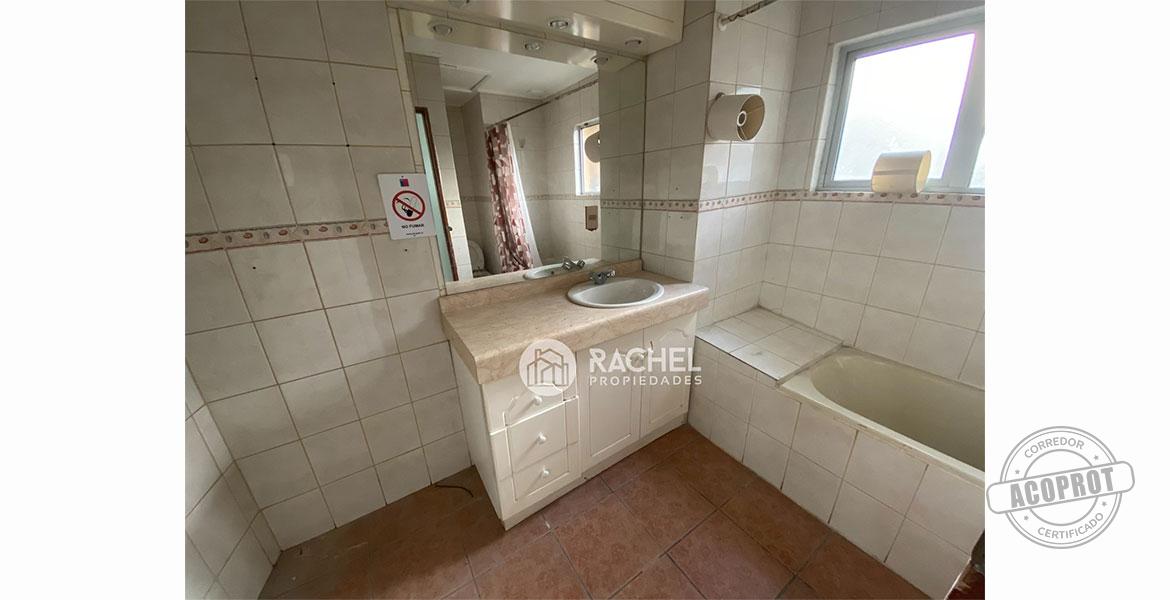 SE VENDE PROPIEDAD RECIÉN REMODELADA USO COMERCIAL SECTOR INGLATERRA