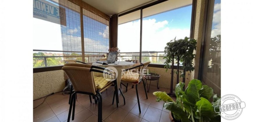 Se vende luminoso Departamento excelente ubicación