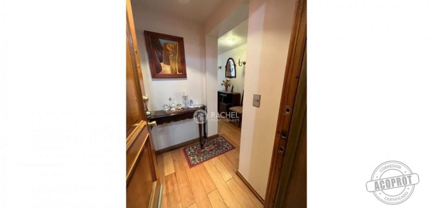 Se vende luminoso Departamento excelente ubicación