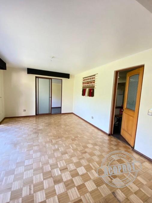 Se Arrienda Linda casa Comercial ubicada en sector Barrio Inglés