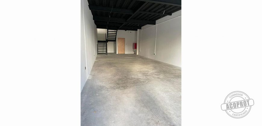 SE ARRIENDA NUEVO LOCAL COMERCIAL SECTOR HOCHSTETTER